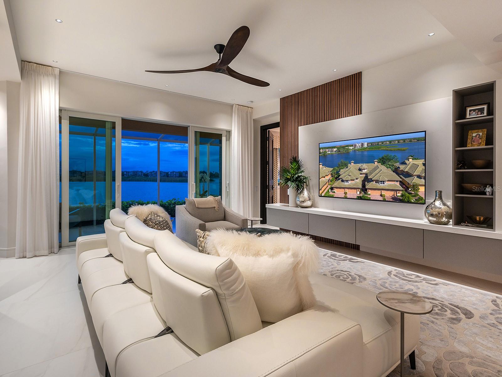 6427 MOORINGS POINT CIR #101, LAKEWOOD RANCH, FL, 34202