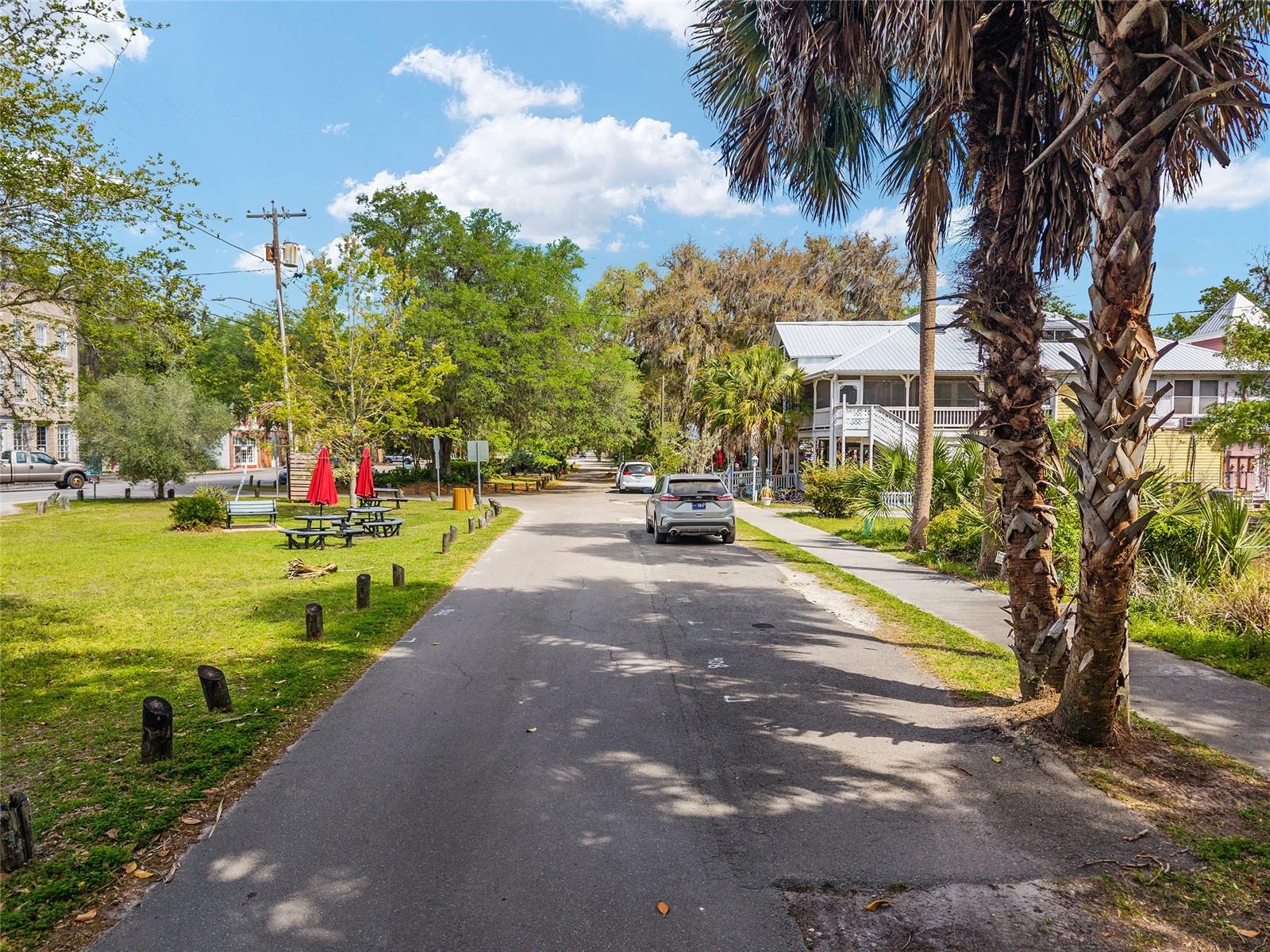 227 SE TUSCAWILLA RD, MICANOPY, FL, 32667