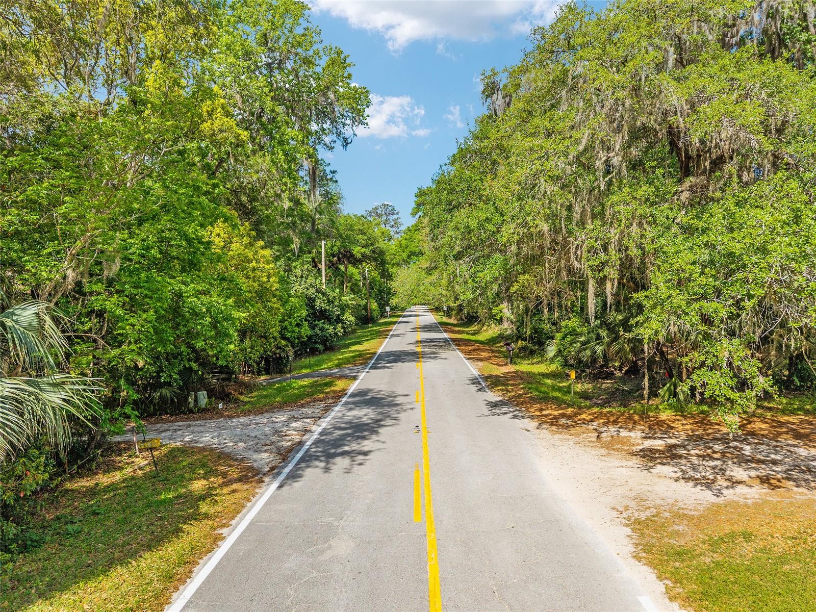 227 SE TUSCAWILLA RD, MICANOPY, FL, 32667