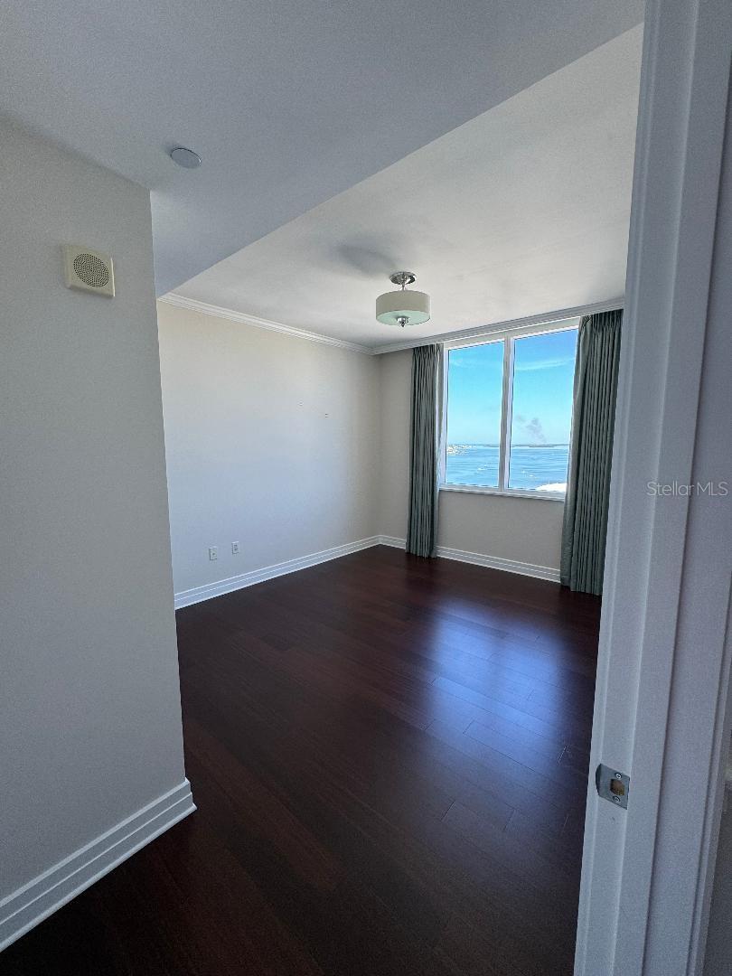 2nd bedroom with view