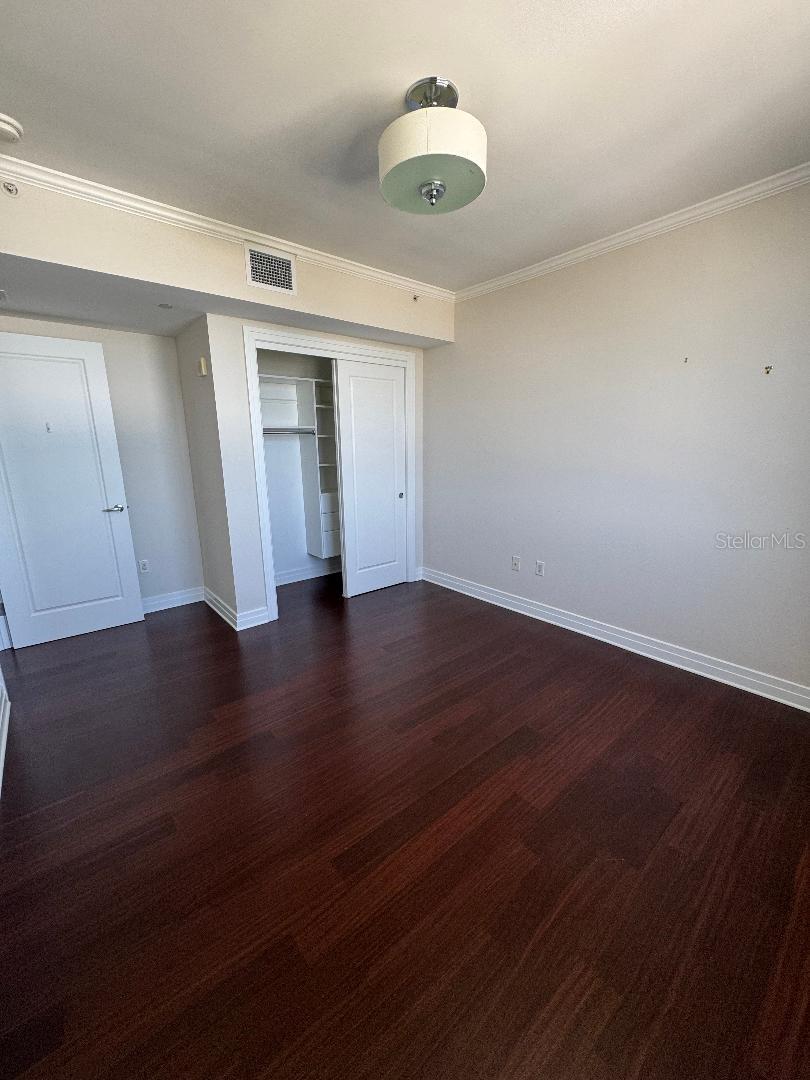 2nd bedroom with view