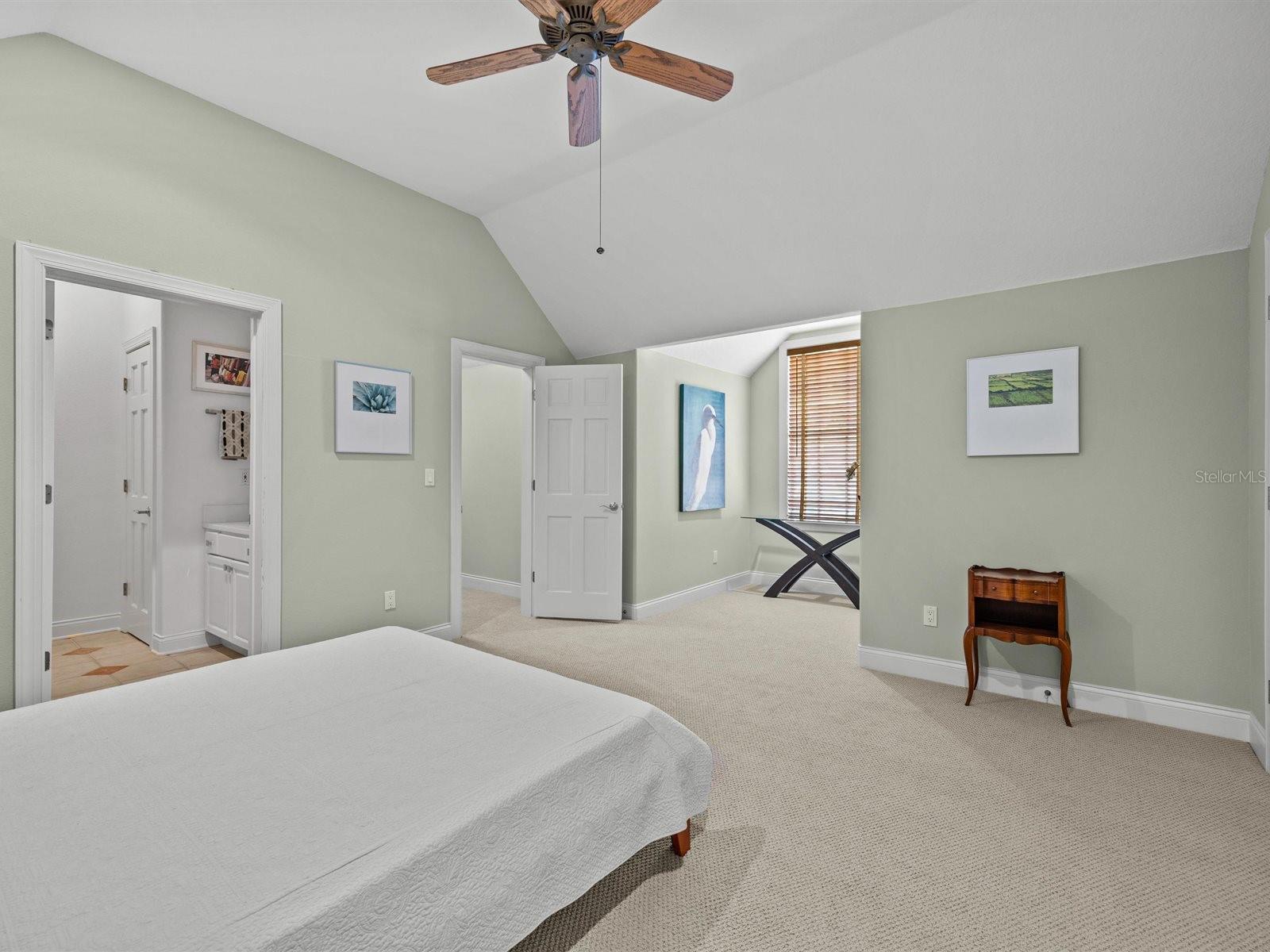 9744 COVENT GARDEN DR, ORLANDO, FL, 32827