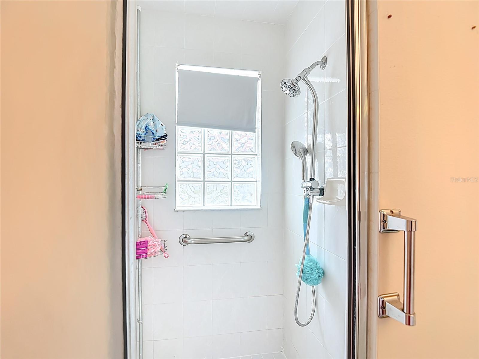 8410 MAYBELLE DR, WEEKI WACHEE, FL, 34613