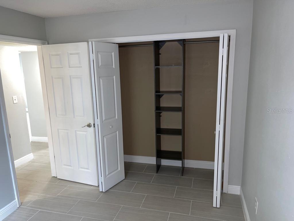 5325 CURRY FORD RD #B101, ORLANDO, FL, 32812