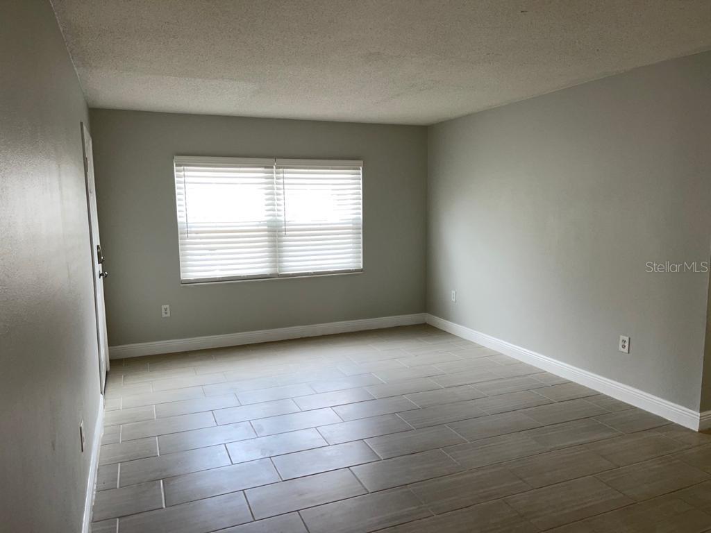 5325 CURRY FORD RD #B101, ORLANDO, FL, 32812