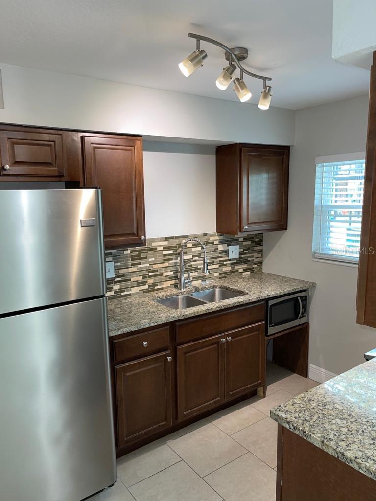 5325 CURRY FORD RD #B101, ORLANDO, FL, 32812