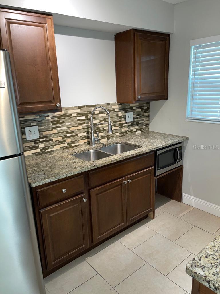 5325 CURRY FORD RD #B101, ORLANDO, FL, 32812