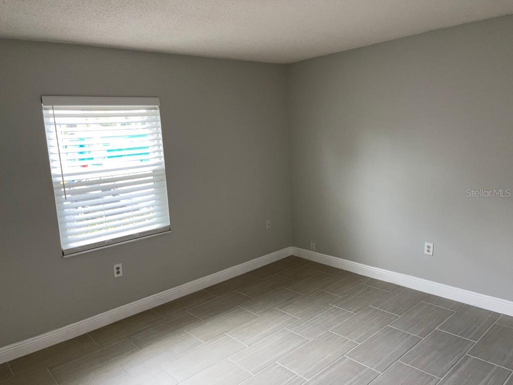 5325 CURRY FORD RD #B101, ORLANDO, FL, 32812