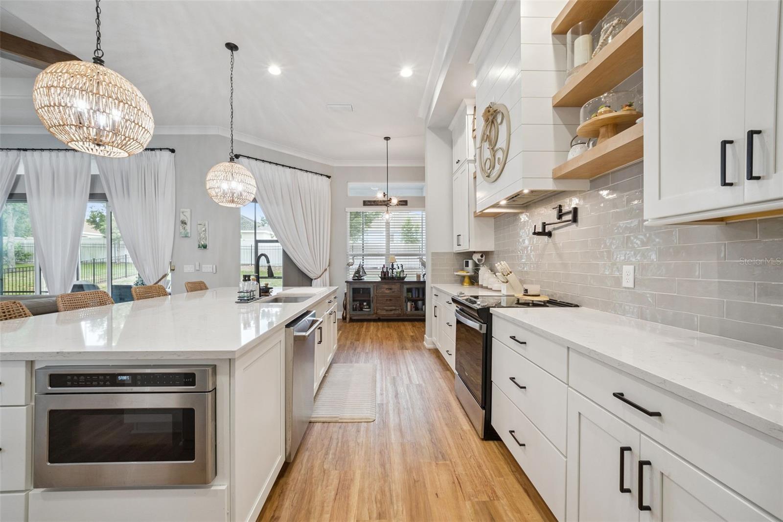 221 TWO LAKES LN, EUSTIS, FL, 32726