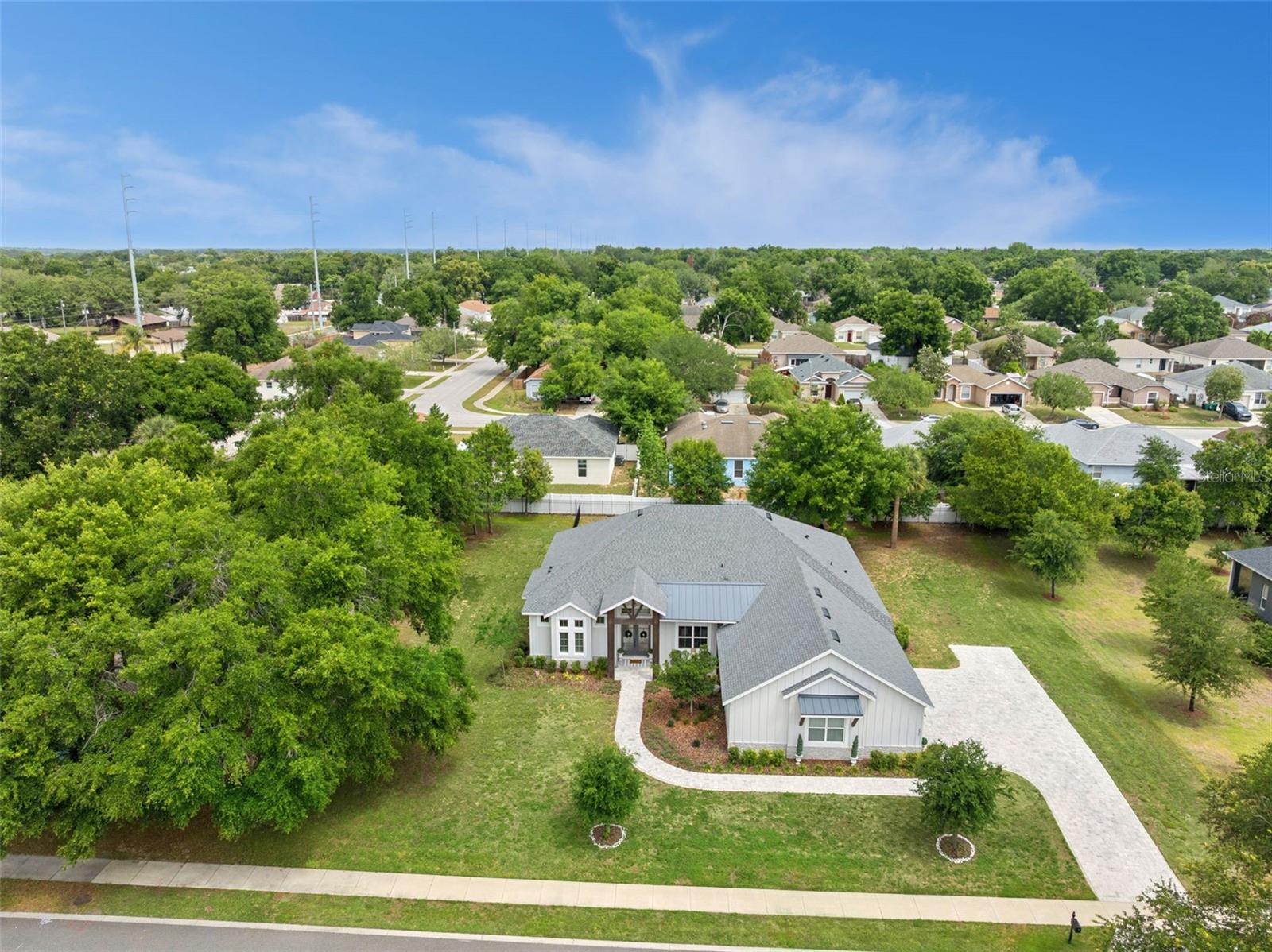 221 TWO LAKES LN, EUSTIS, FL, 32726