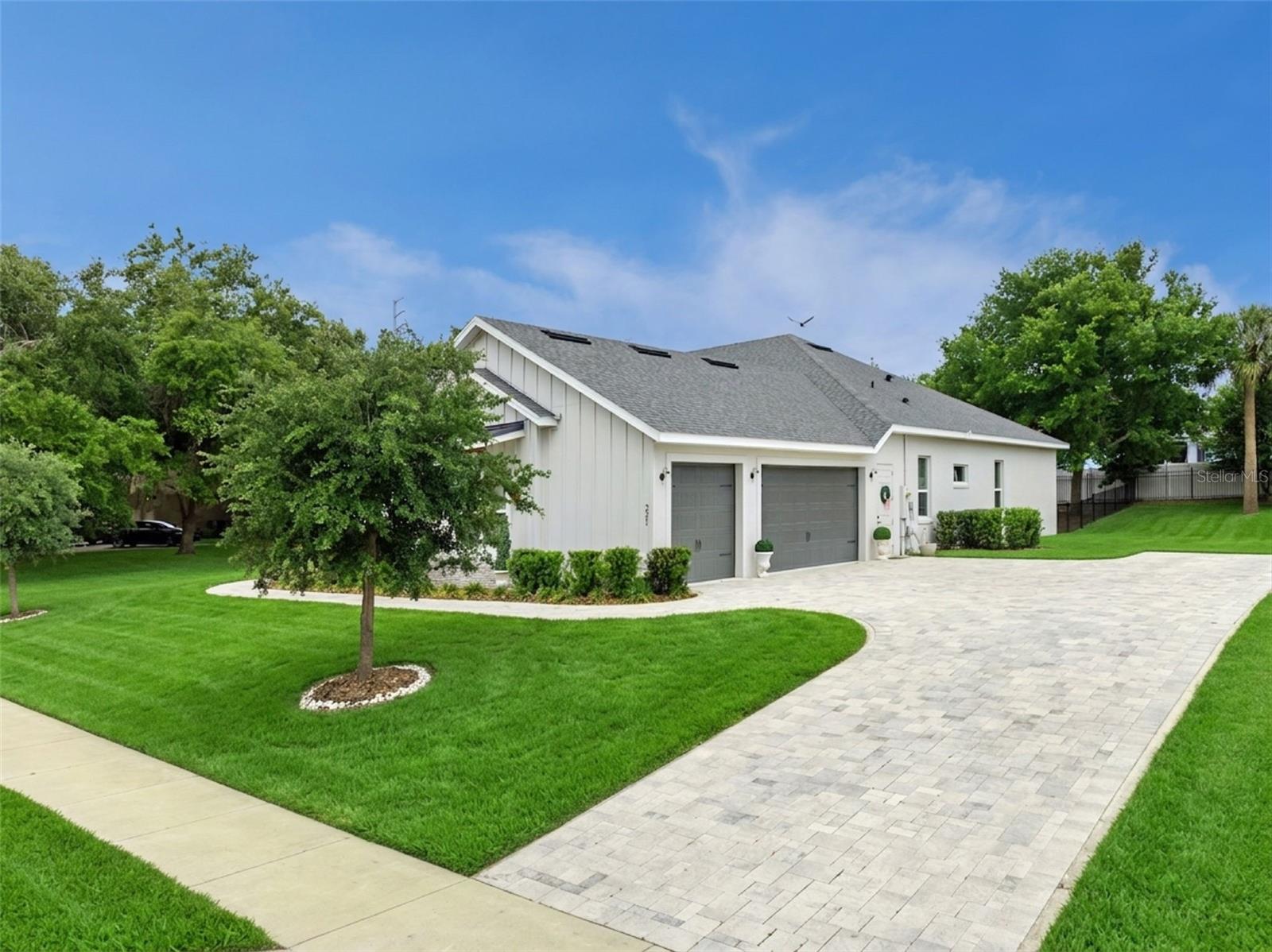 221 TWO LAKES LN, EUSTIS, FL, 32726