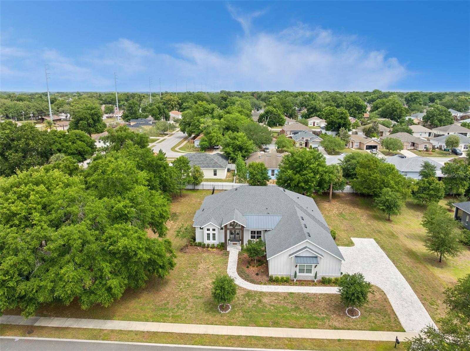 221 TWO LAKES LN, EUSTIS, FL, 32726