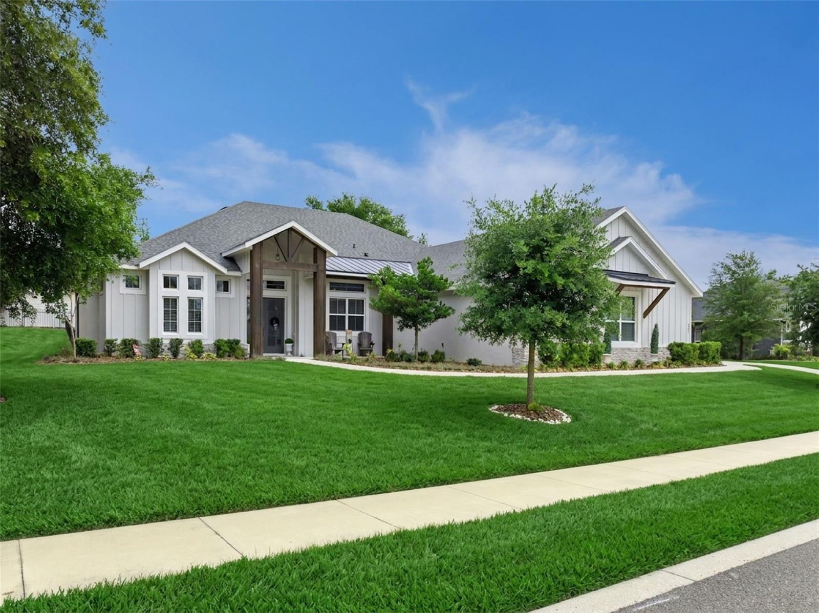 221 TWO LAKES LN, EUSTIS, FL, 32726