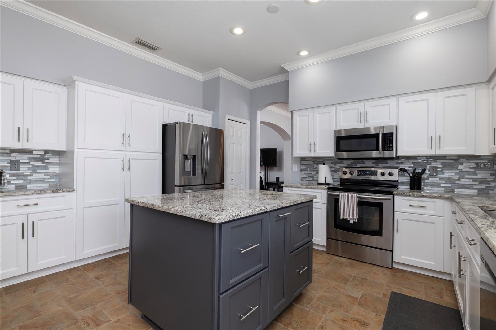 4859 AUGUSTA AVE, OLDSMAR, FL, 34677