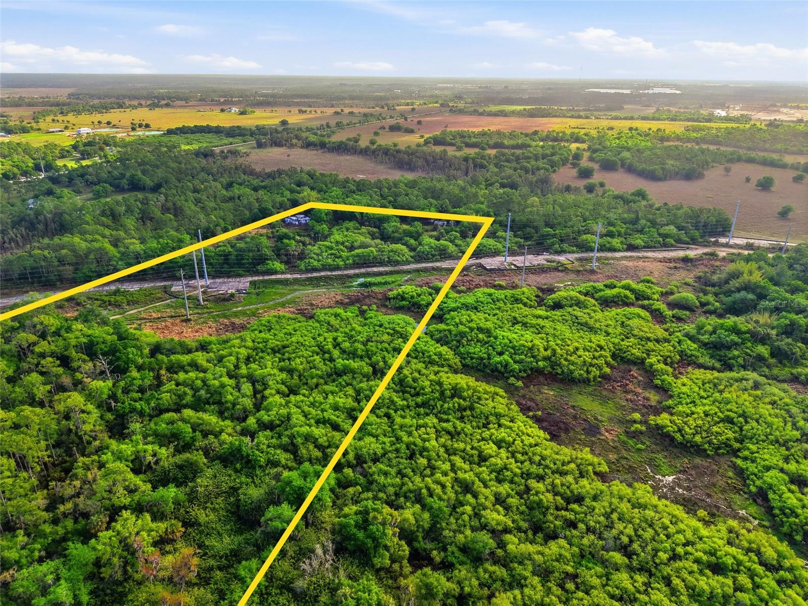 22811 WILLIAMS DR, NORTH FORT MYERS, FL, 33917