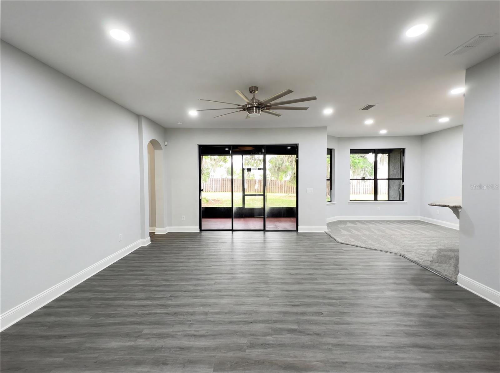 216 BLUE CRYSTAL DR, DELAND, FL, 32720