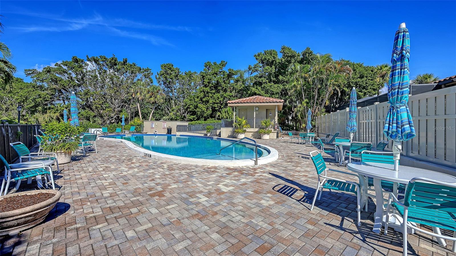 HARBOUR OAKS 2, LONGBOAT KEY, FL, 34228