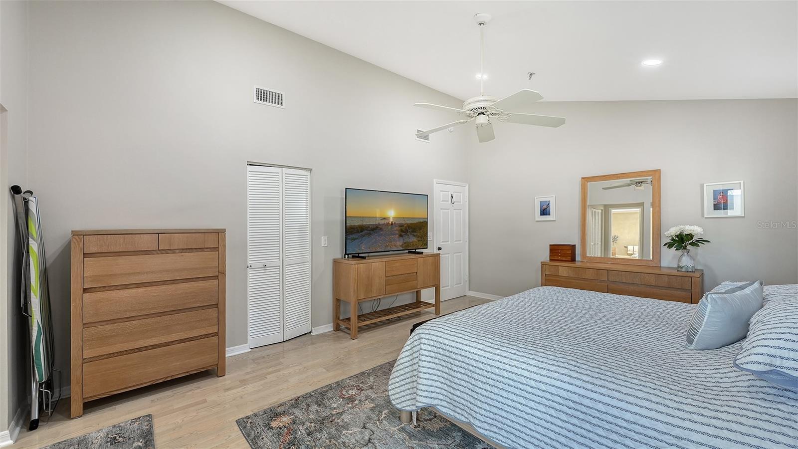 HARBOUR OAKS 2, LONGBOAT KEY, FL, 34228