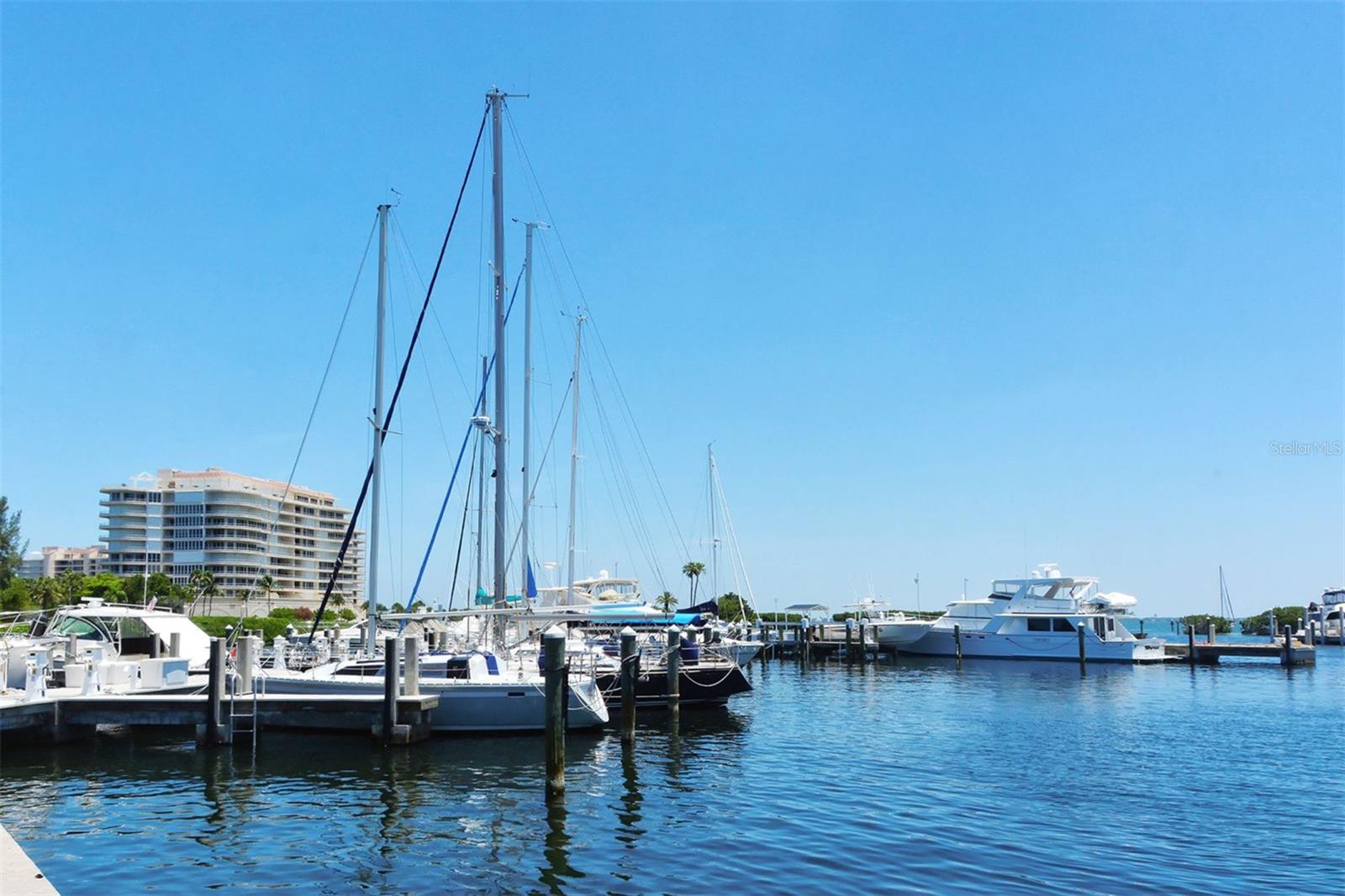 HARBOUR OAKS 2, LONGBOAT KEY, FL, 34228