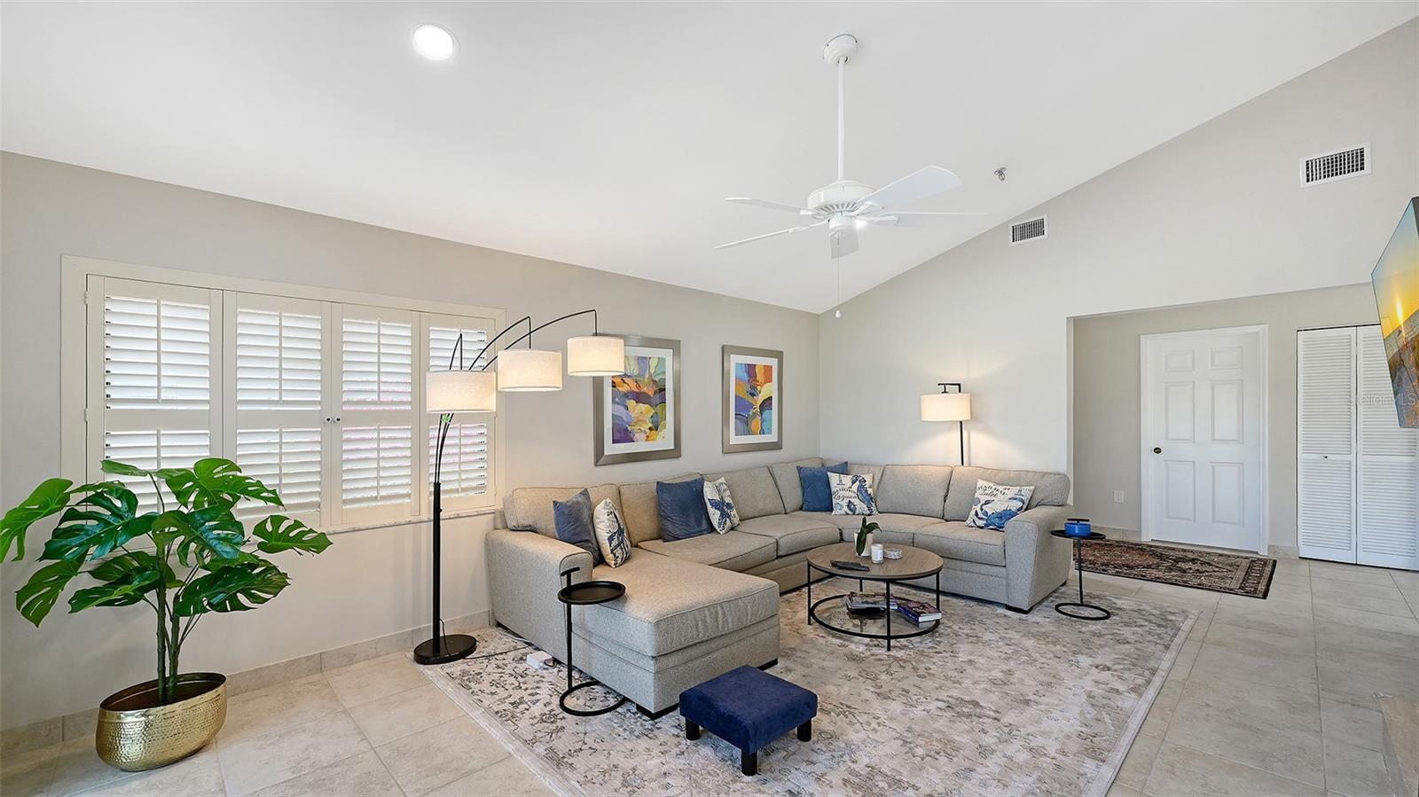 HARBOUR OAKS 2, LONGBOAT KEY, FL, 34228