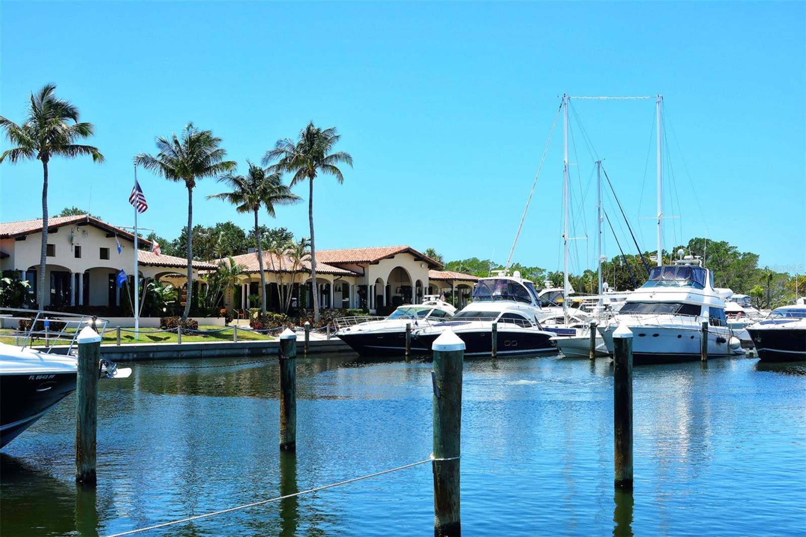 HARBOUR OAKS 2, LONGBOAT KEY, FL, 34228