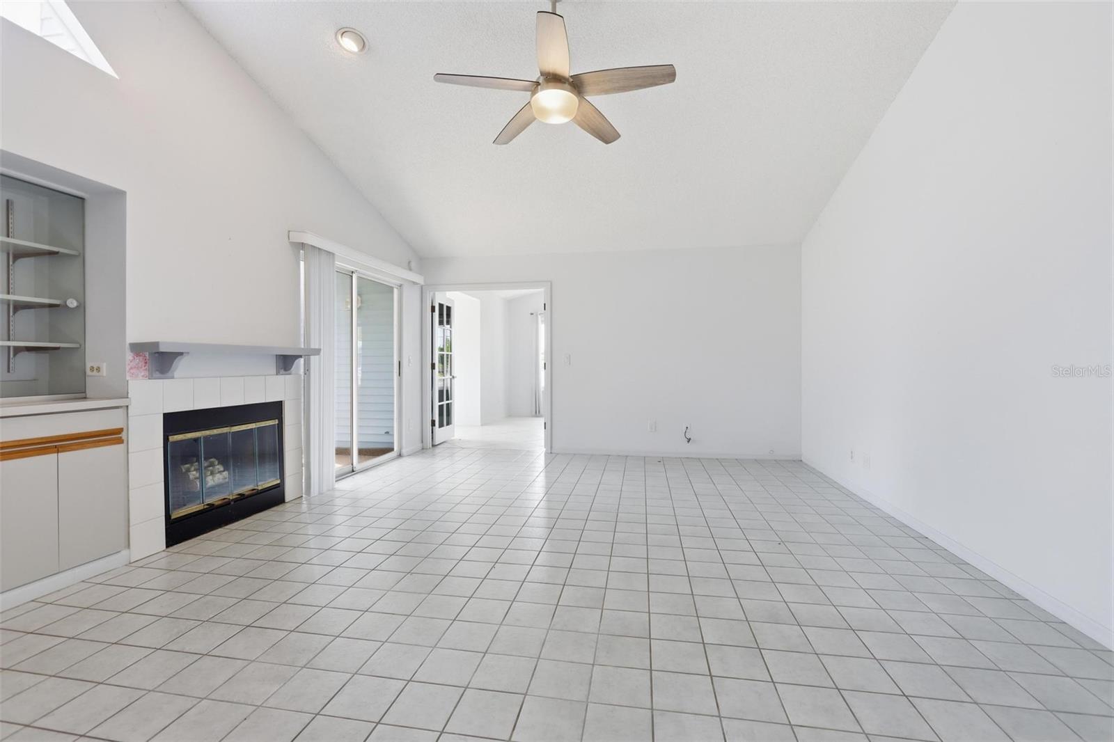 158 NORTHSHORE CIR, CASSELBERRY, FL, 32707