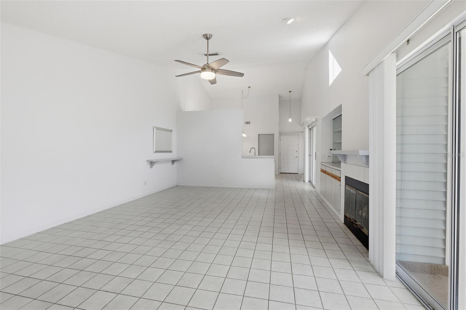158 NORTHSHORE CIR, CASSELBERRY, FL, 32707