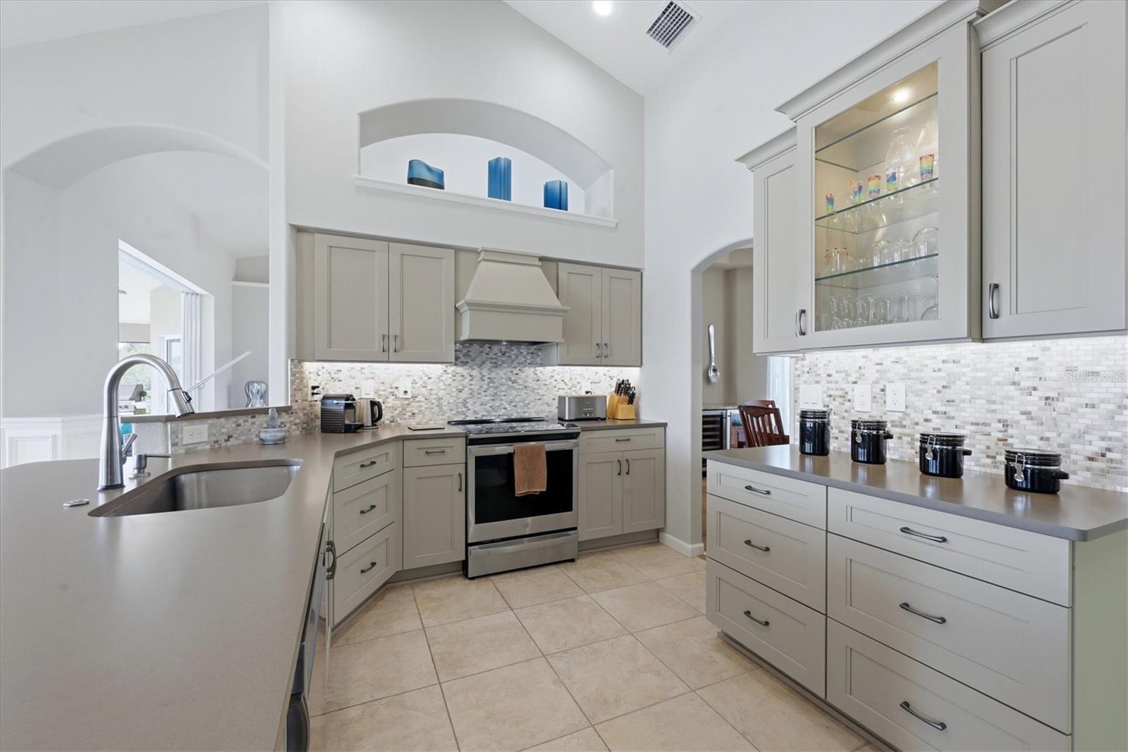 13561 BLAKE DR, PORT CHARLOTTE, FL, 33981