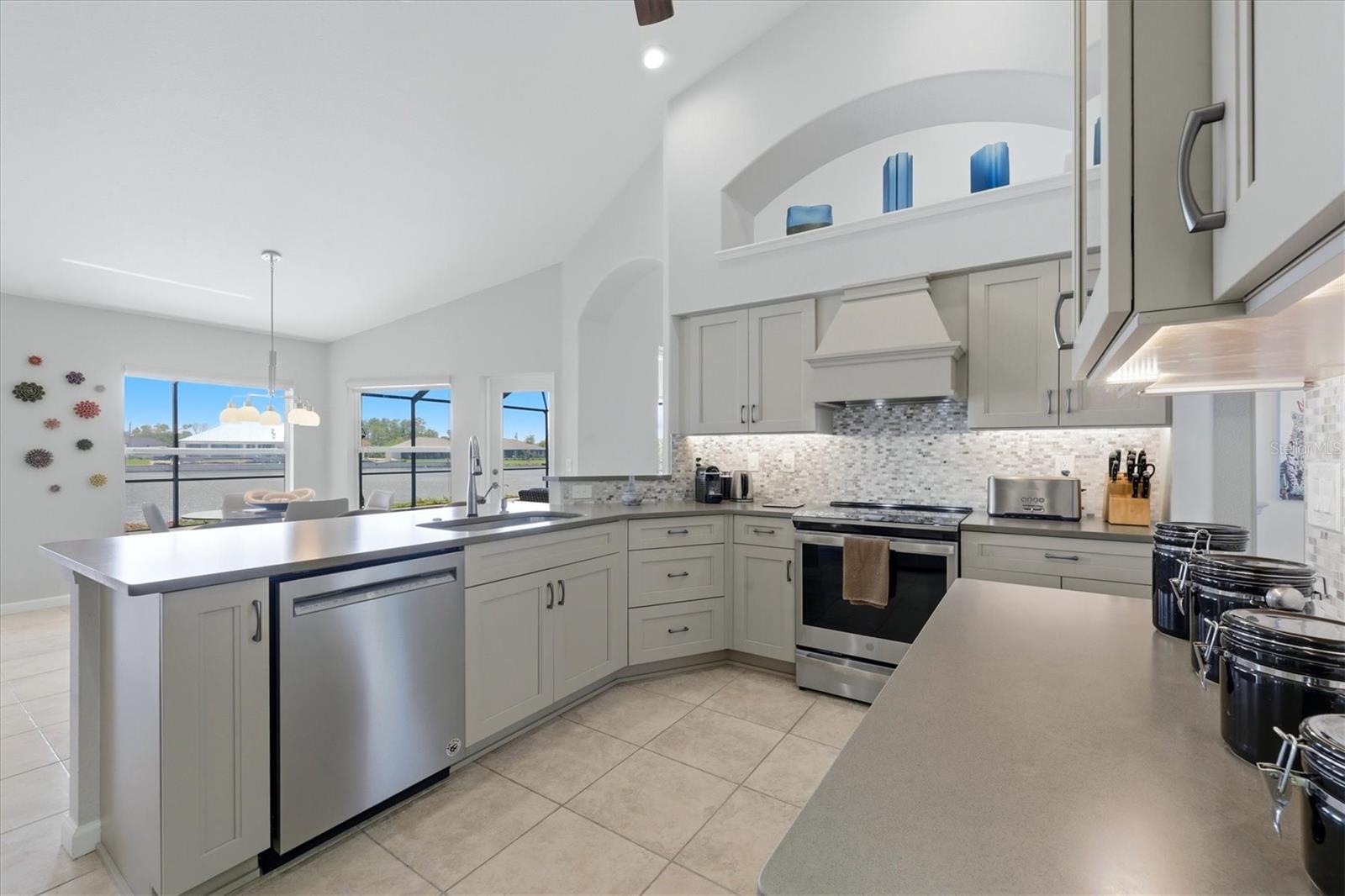 13561 BLAKE DR, PORT CHARLOTTE, FL, 33981