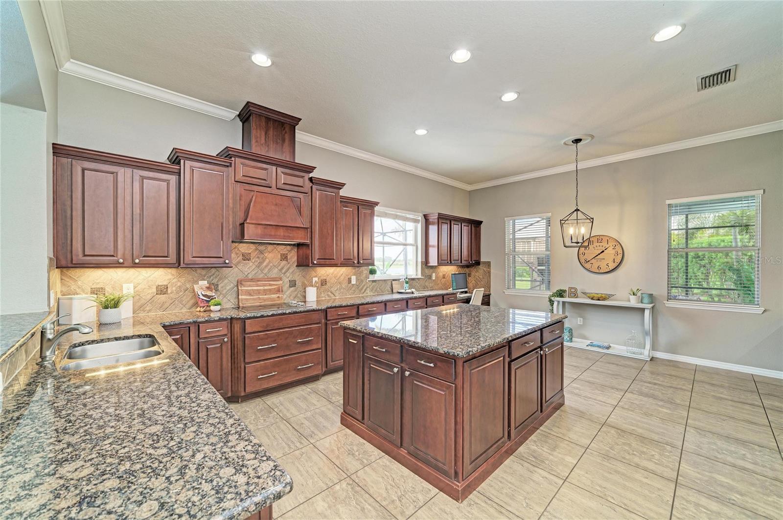 8438 WEBBER RD, SARASOTA, FL, 34240