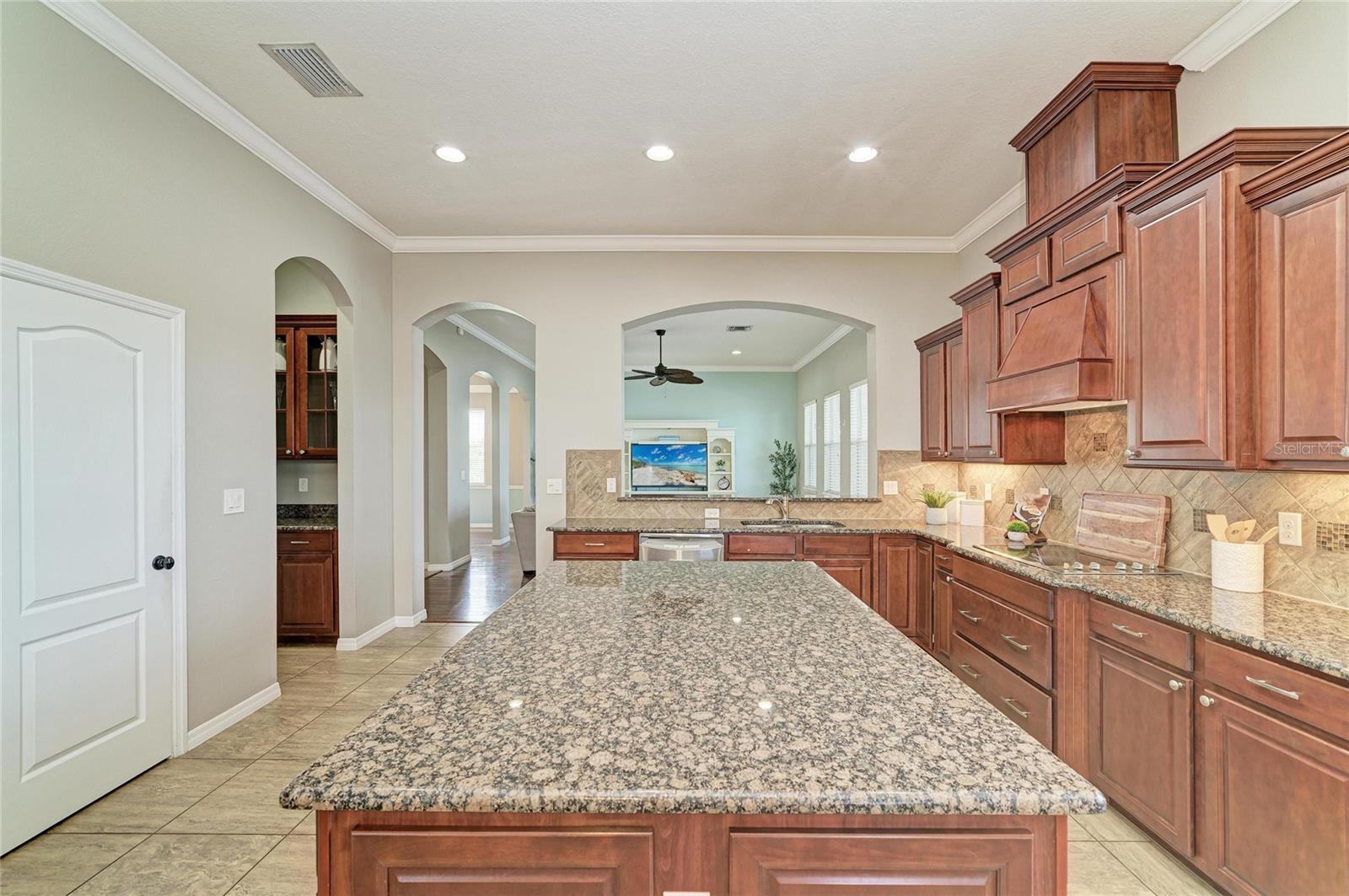 8438 WEBBER RD, SARASOTA, FL, 34240