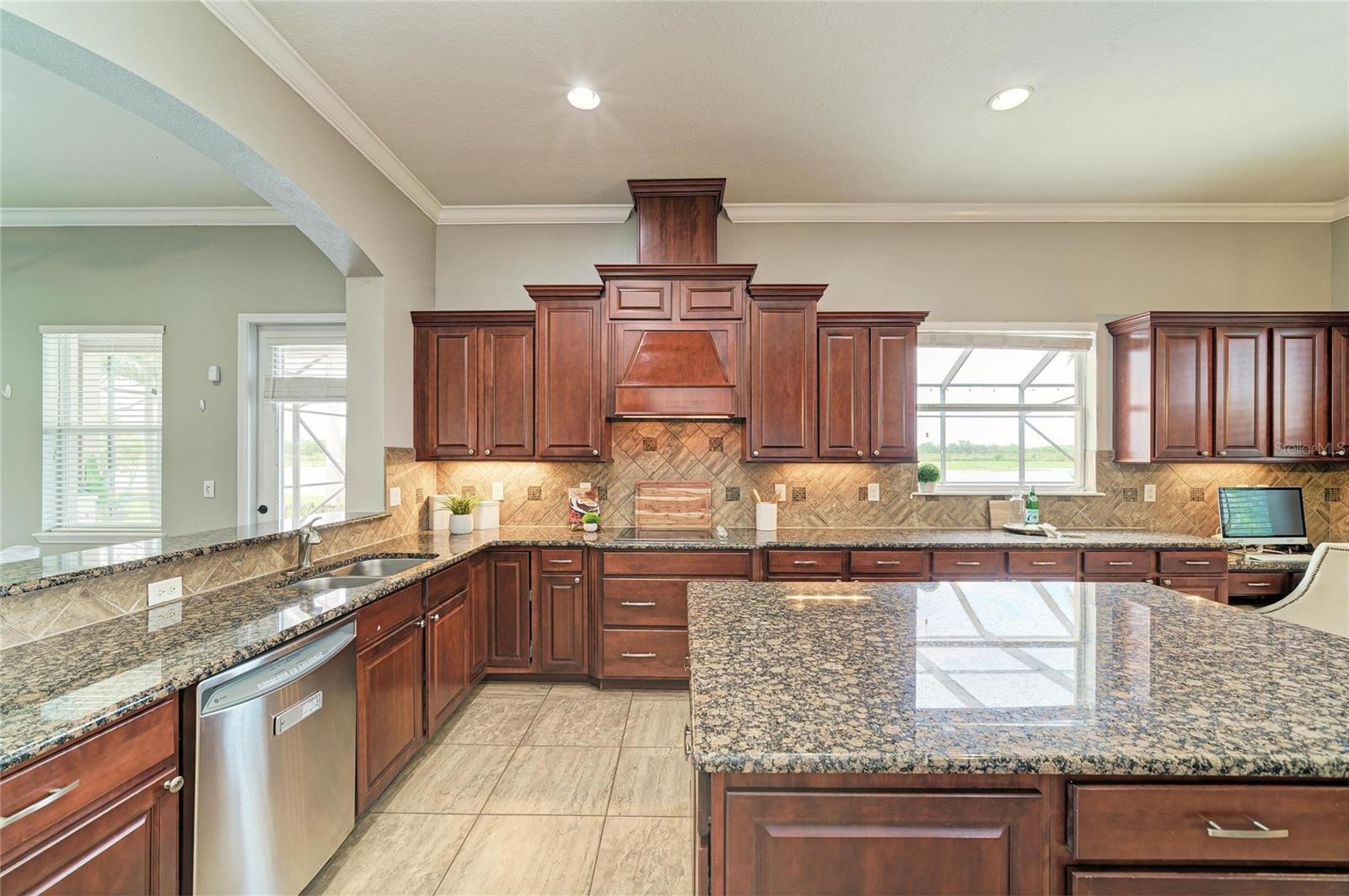 8438 WEBBER RD, SARASOTA, FL, 34240