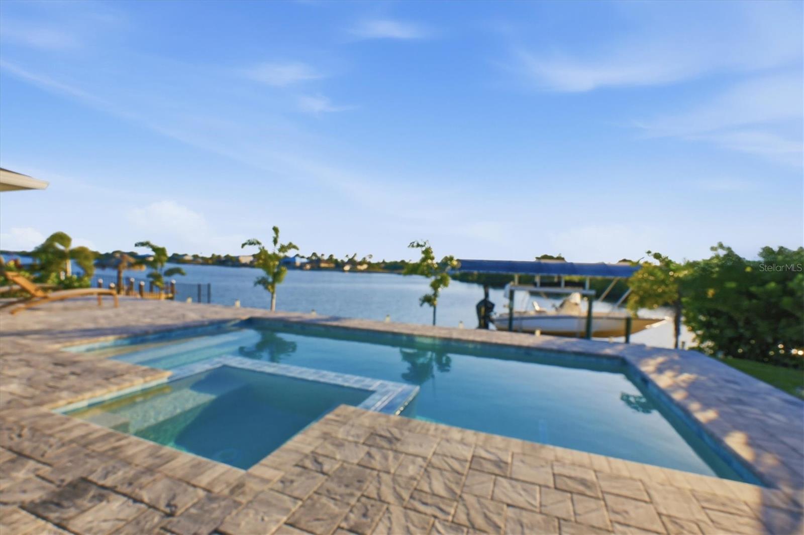 430 SPRING LAKE BLVD NW, PORT CHARLOTTE, FL, 33952