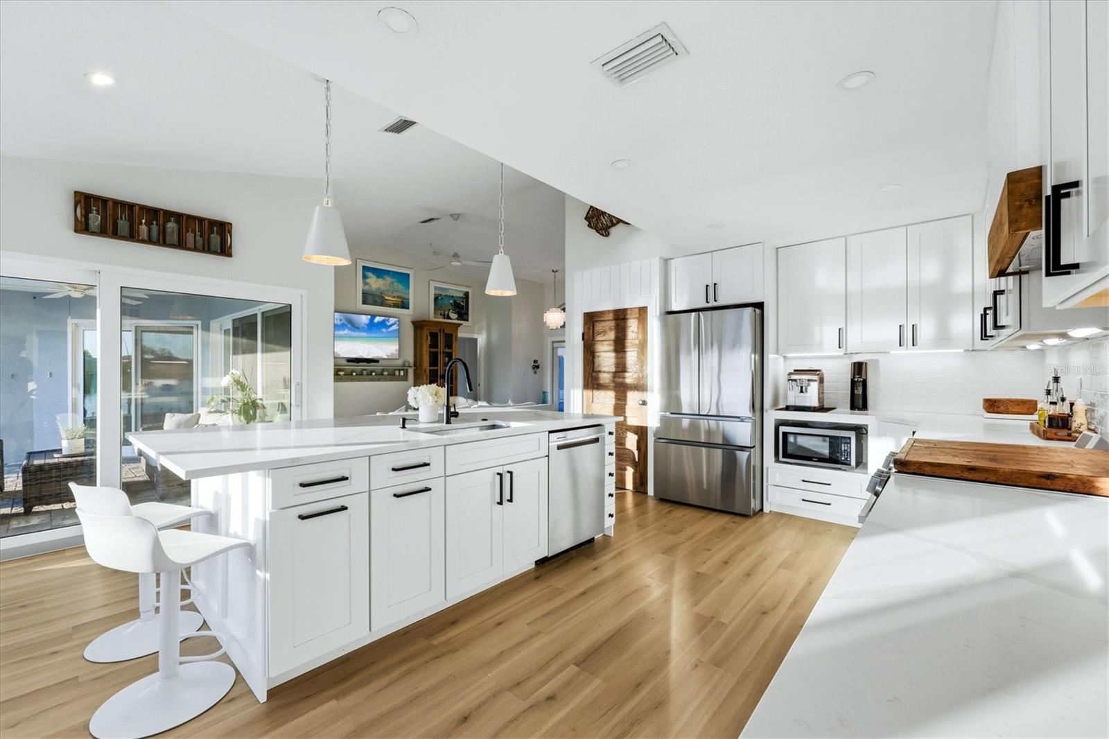 430 SPRING LAKE BLVD NW, PORT CHARLOTTE, FL, 33952
