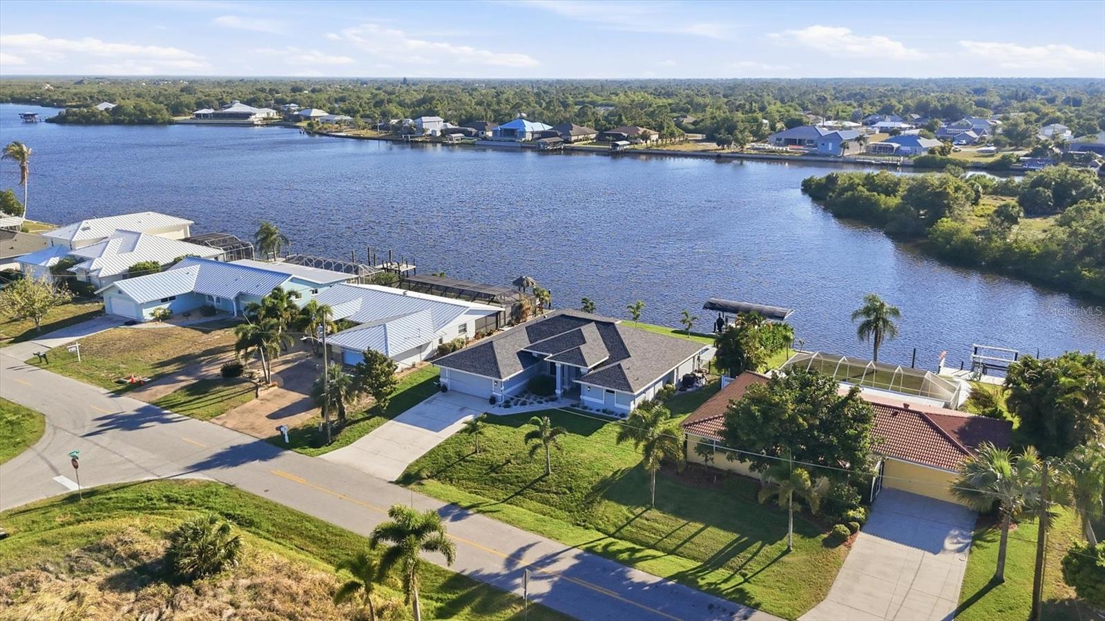 430 SPRING LAKE BLVD NW, PORT CHARLOTTE, FL, 33952