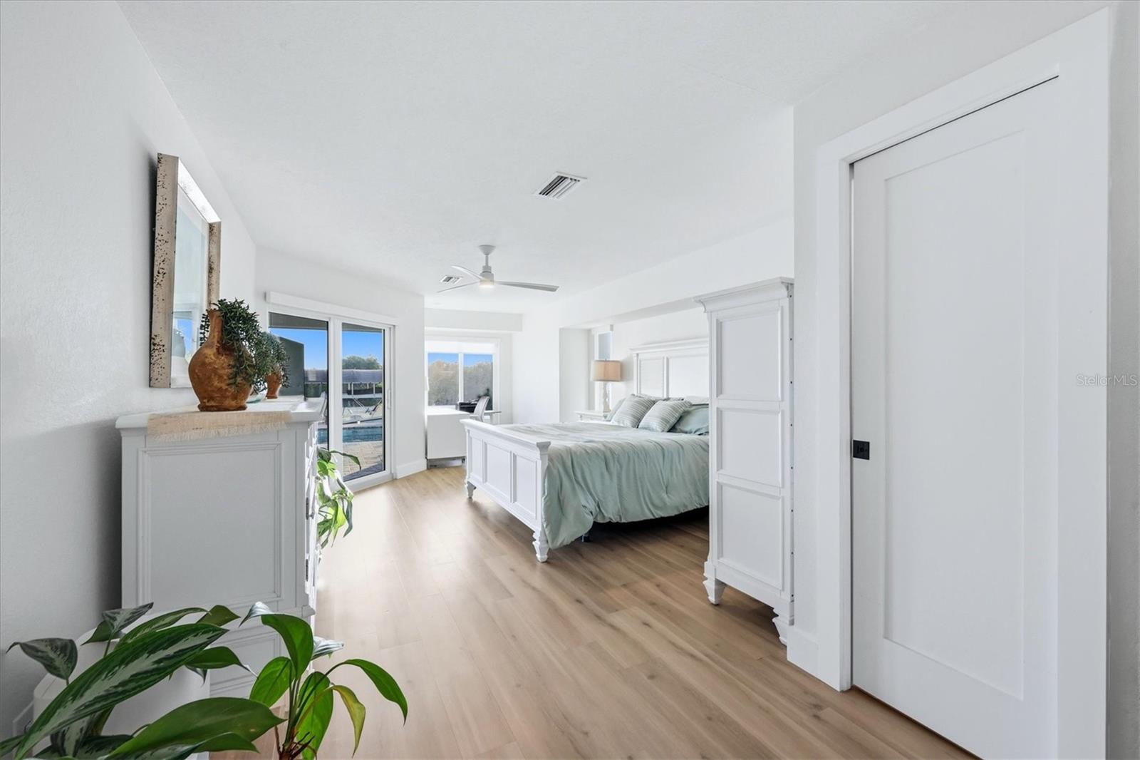 430 SPRING LAKE BLVD NW, PORT CHARLOTTE, FL, 33952