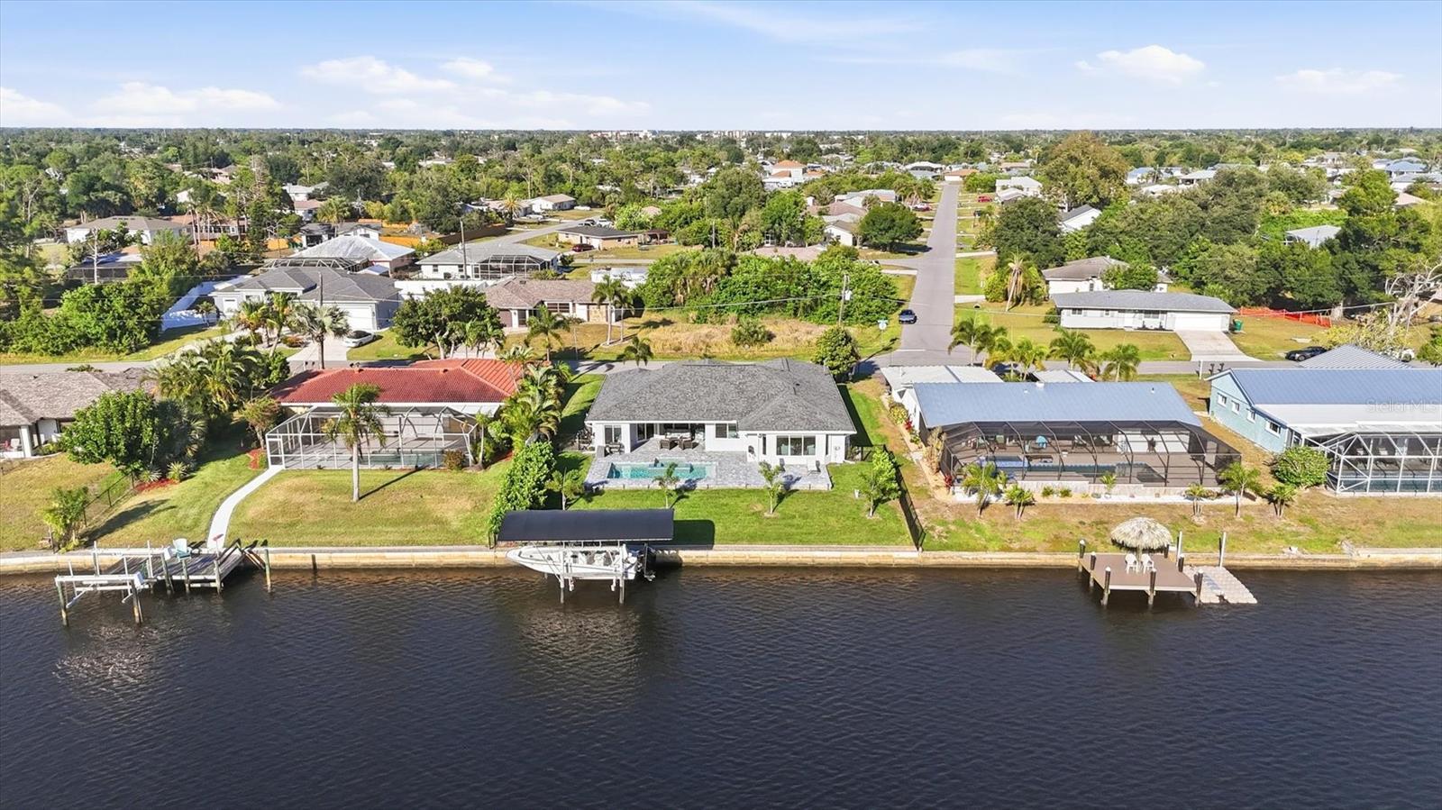 430 SPRING LAKE BLVD NW, PORT CHARLOTTE, FL, 33952