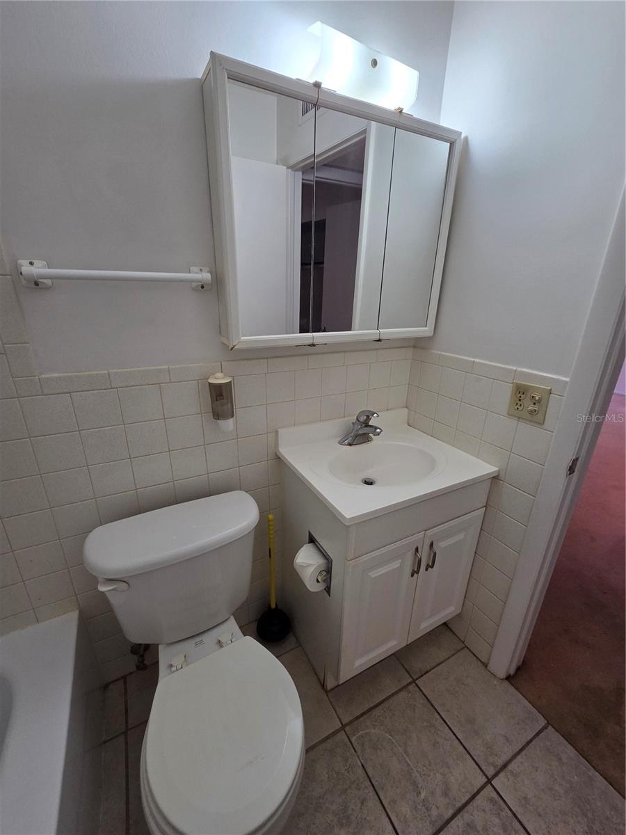 2405 FRANCISCAN DR #11, CLEARWATER, FL, 33763