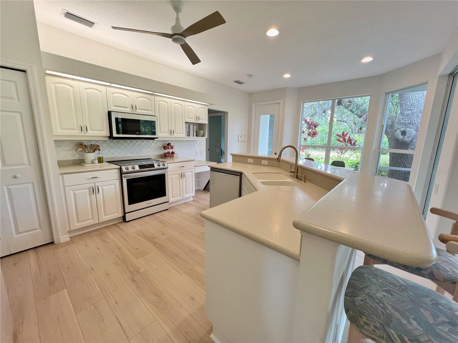 2152 CALUSA LAKES BLVD, NOKOMIS, FL, 34275