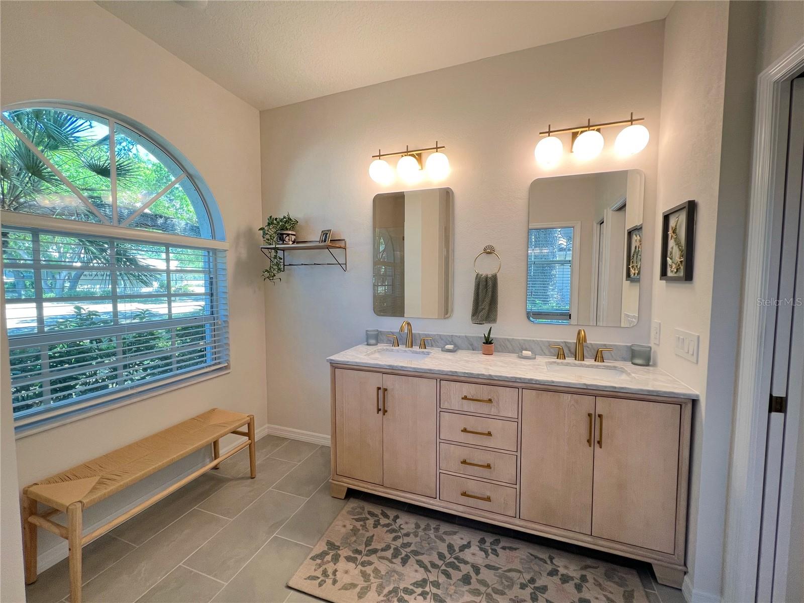 2152 CALUSA LAKES BLVD, NOKOMIS, FL, 34275