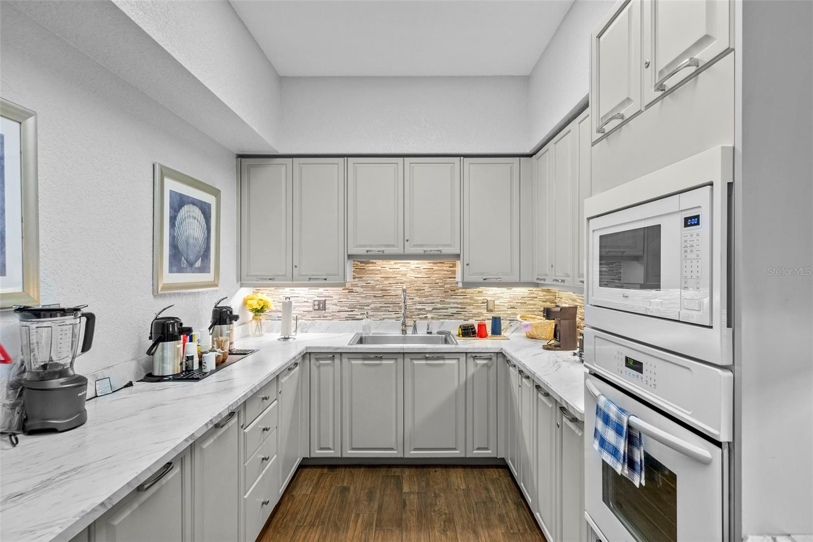 Club House - Kitchen