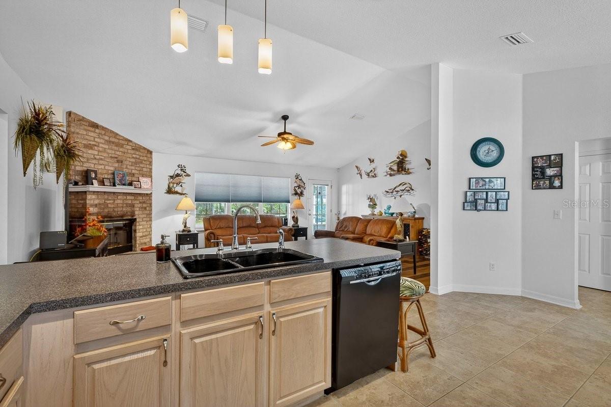 89 ROBINSON DR, PALM COAST, FL, 32164