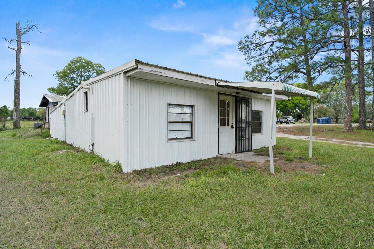 40945 BEACH RD, EUSTIS, FL, 32736
