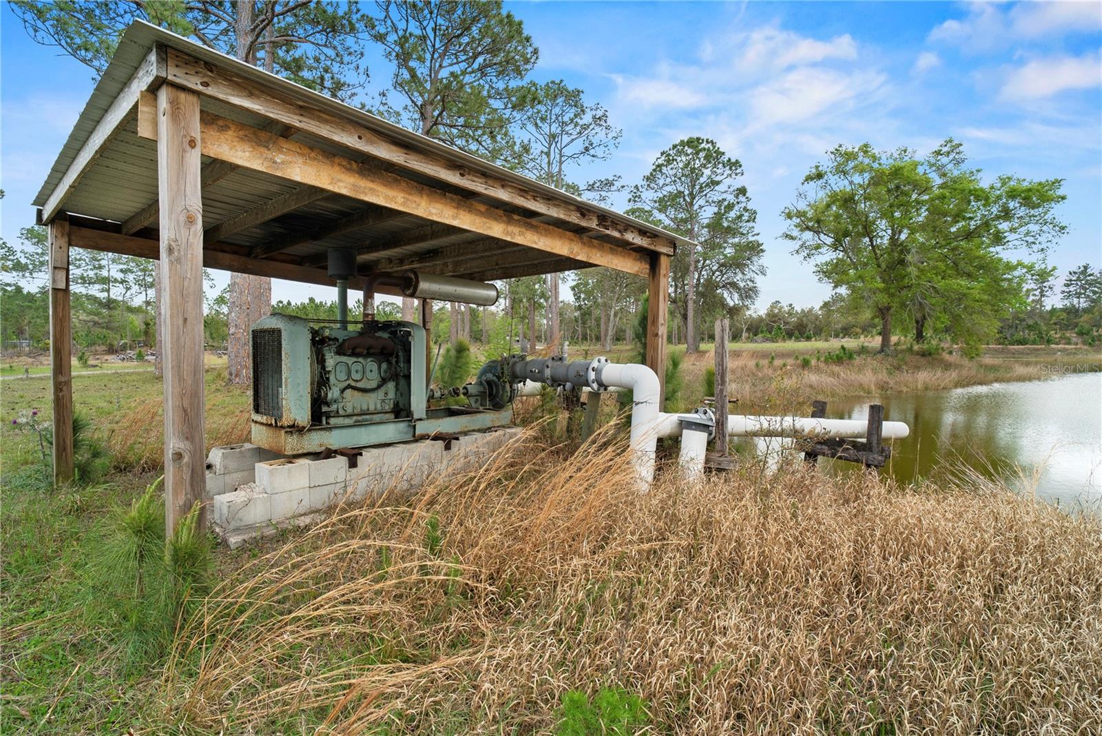 40945 BEACH RD, EUSTIS, FL, 32736