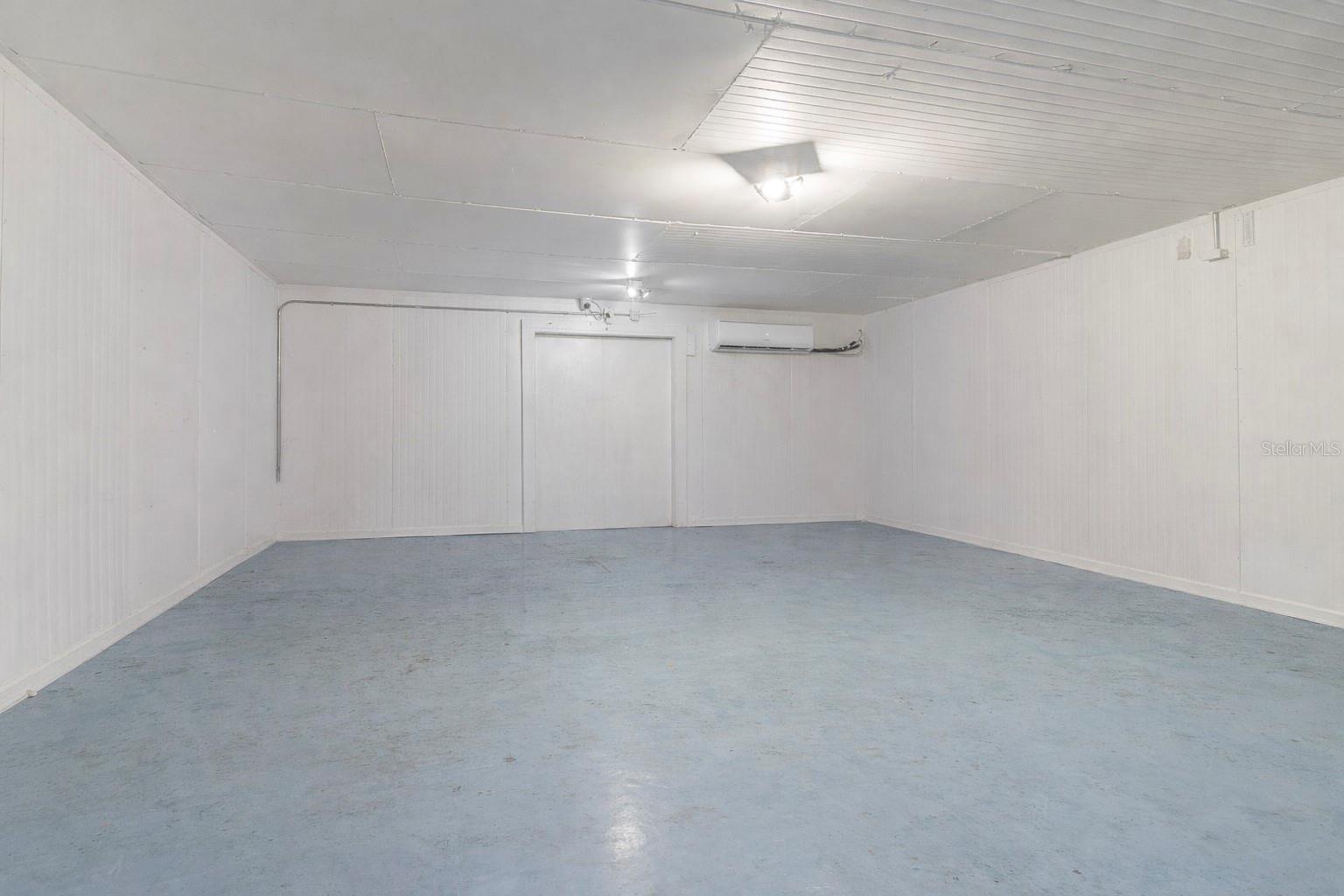 40945 BEACH RD, EUSTIS, FL, 32736