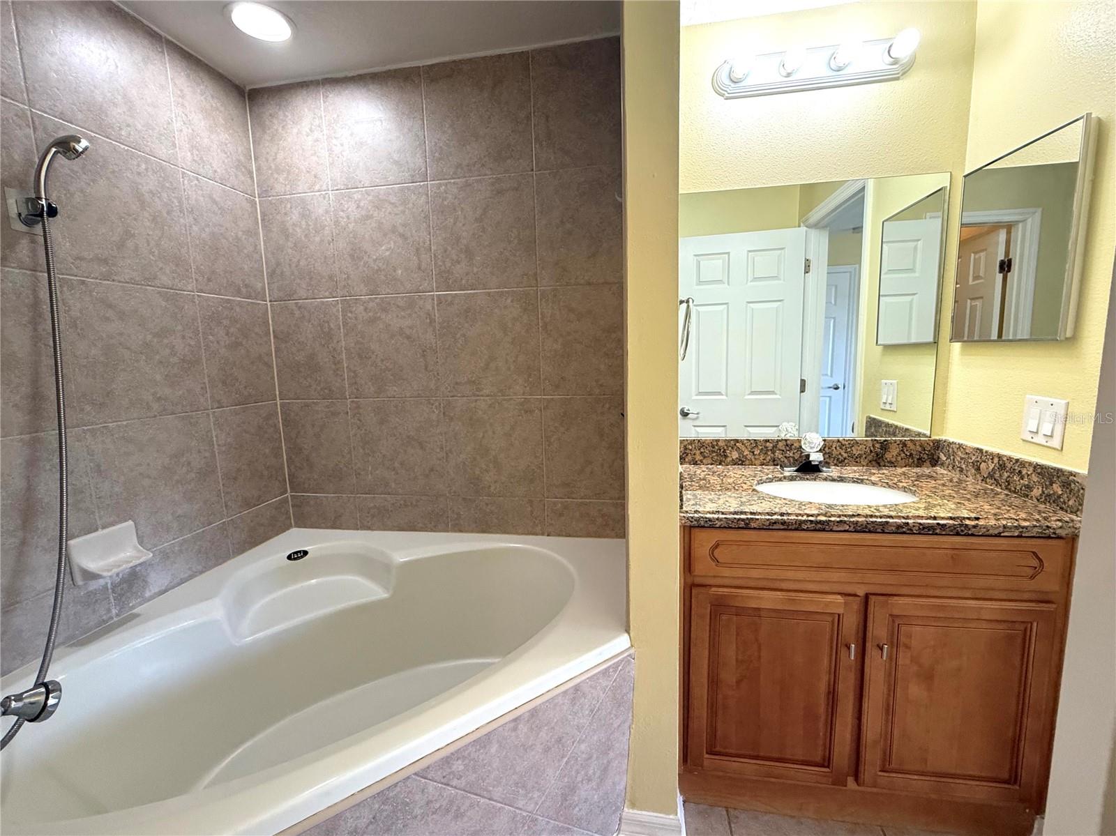 121 MELISSA PL, DAVENPORT, FL, 33837