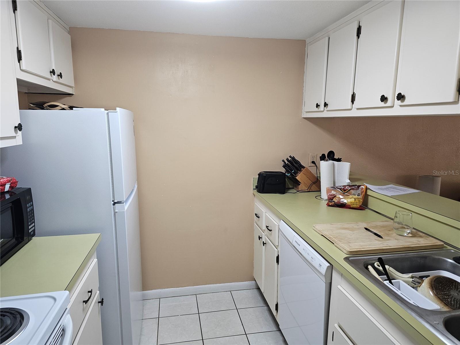 2525 W BAY DR #B22, LARGO, FL, 33770