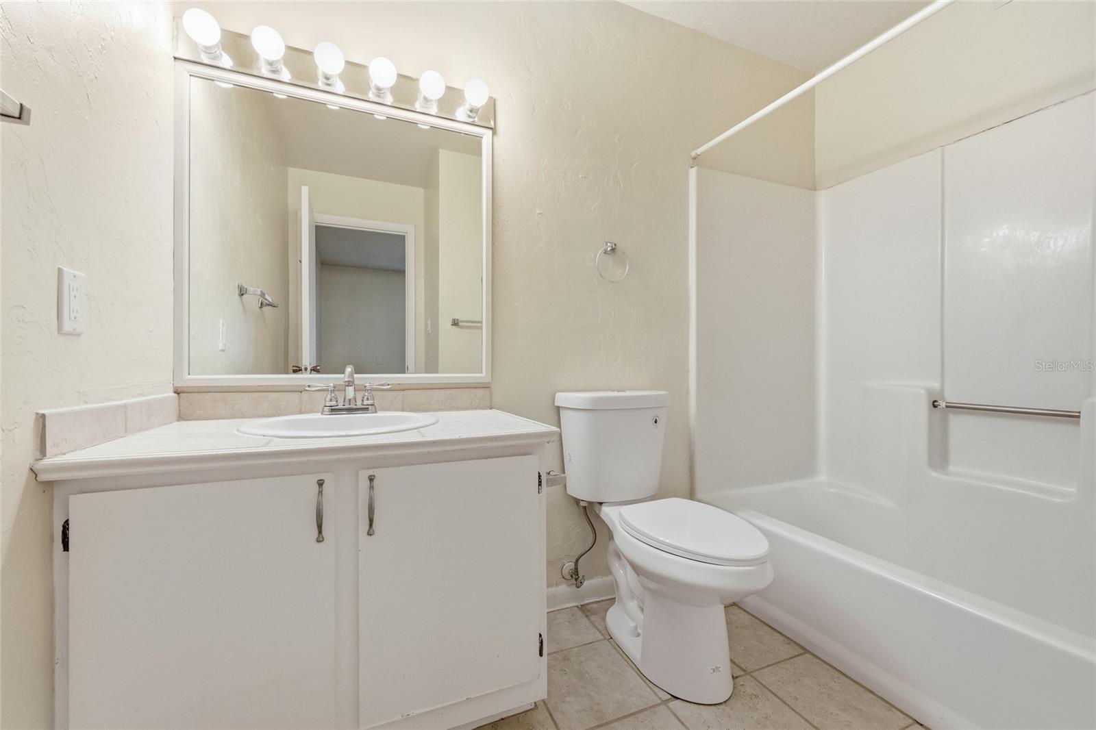 85 SE 16TH AVE #F301, GAINESVILLE, FL, 32601