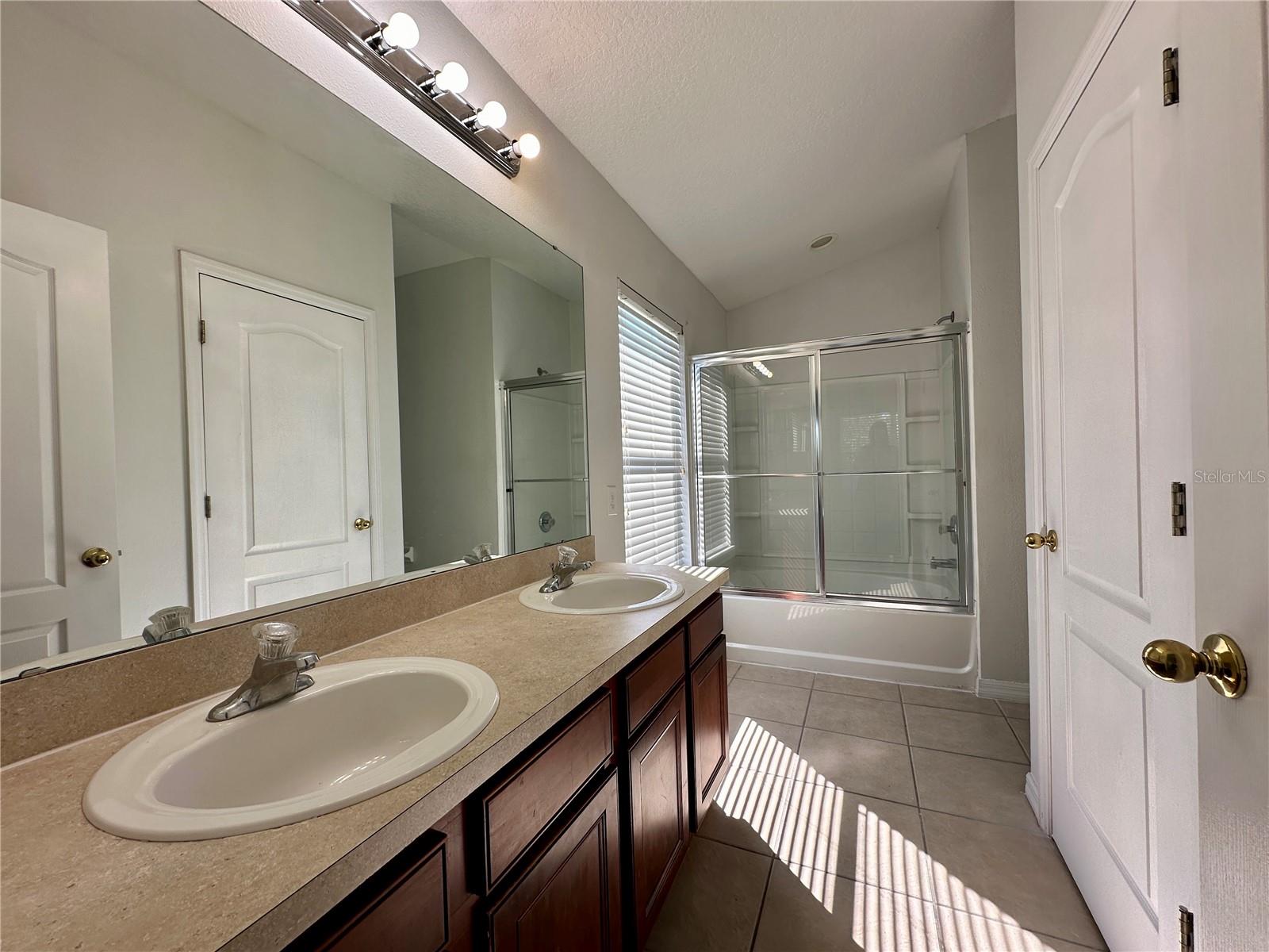 1991 ESTANCIA CIR #16A, KISSIMMEE, FL, 34741