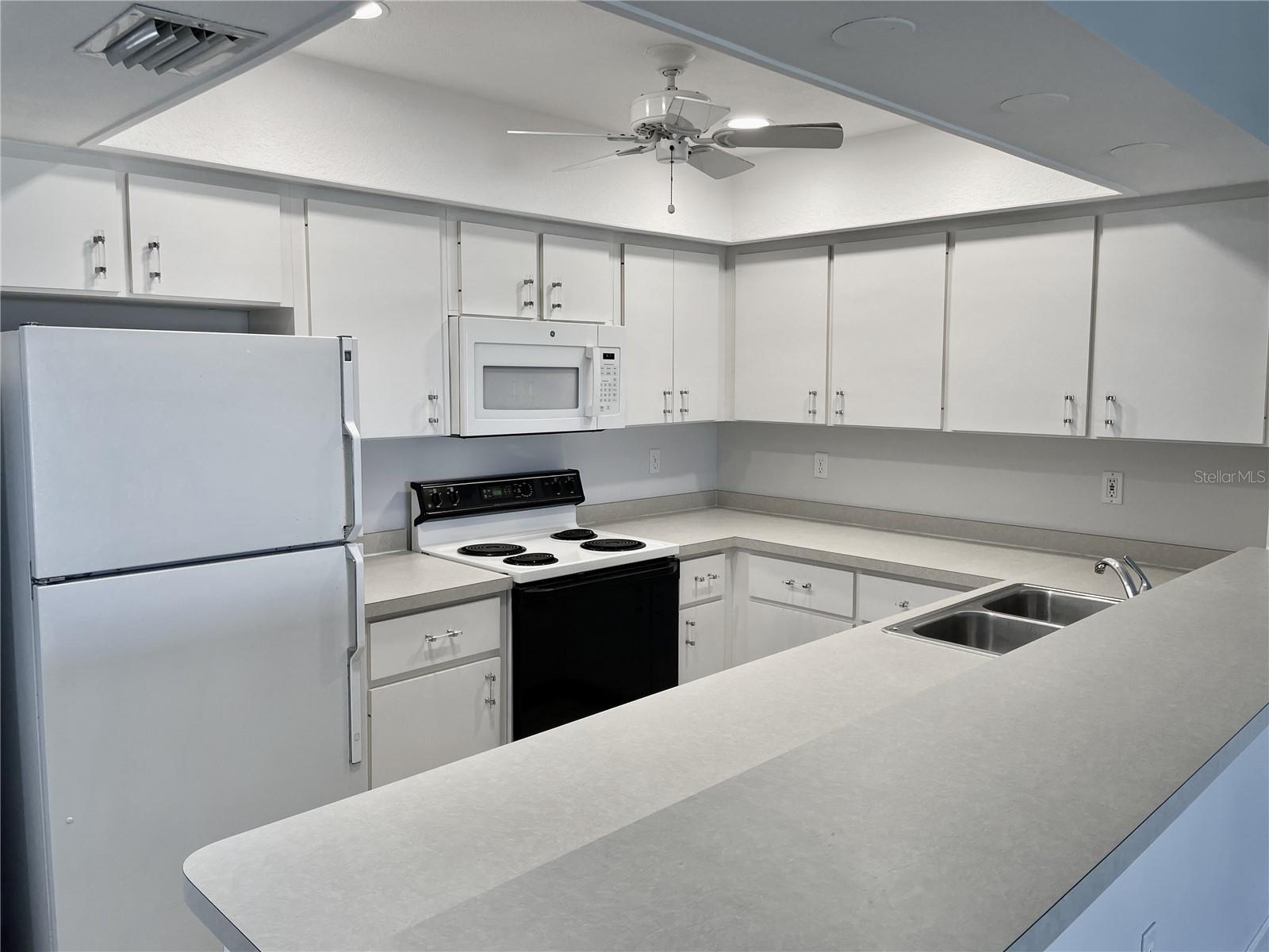 1335 SAXONY CIR #322, PUNTA GORDA, FL, 33983